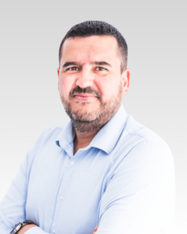 Portrait de Christian Fonseca, Chef des Ventes, expert en stratégie de ventes